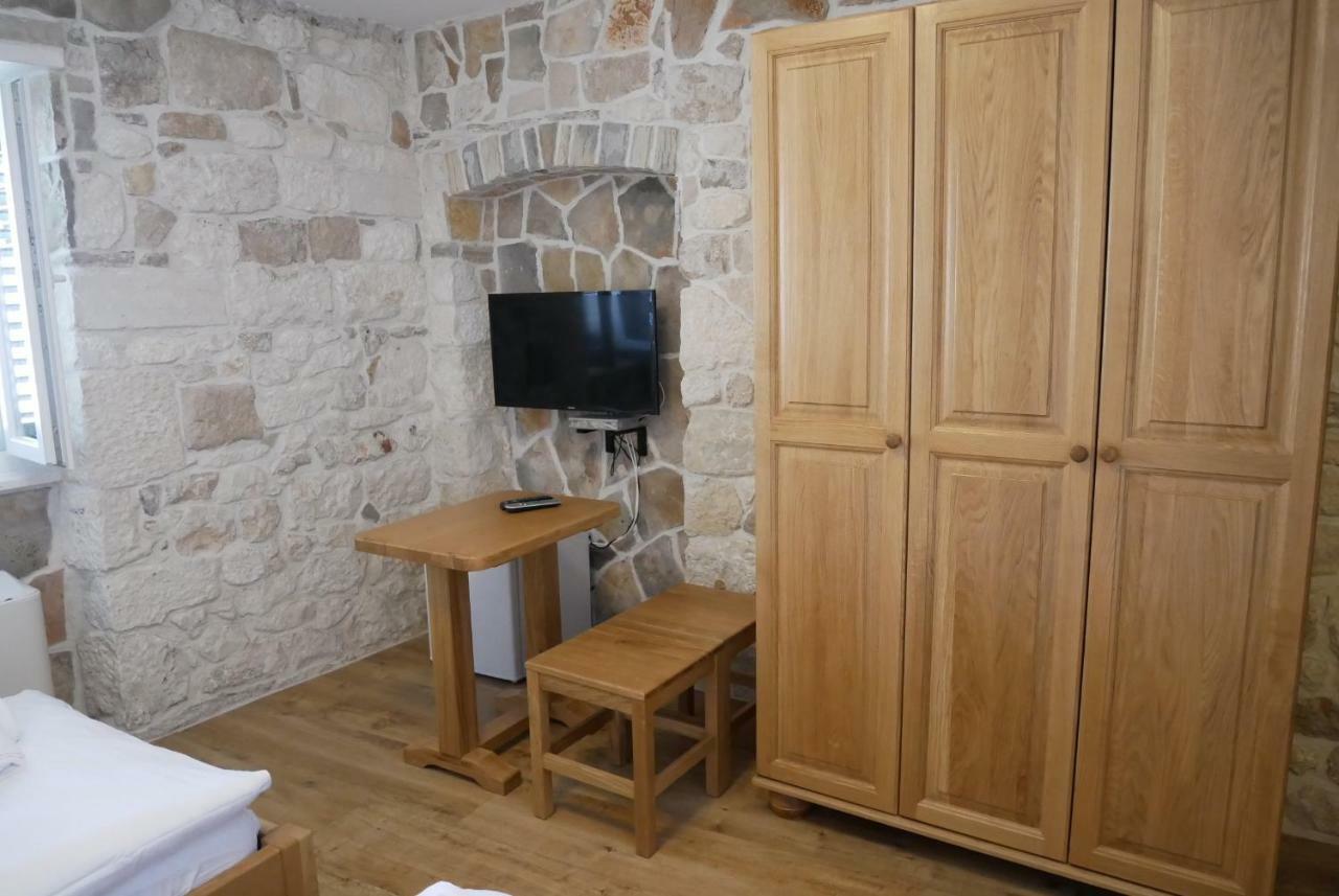 Guest House Jere Old Town Rogoznica  Buitenkant foto